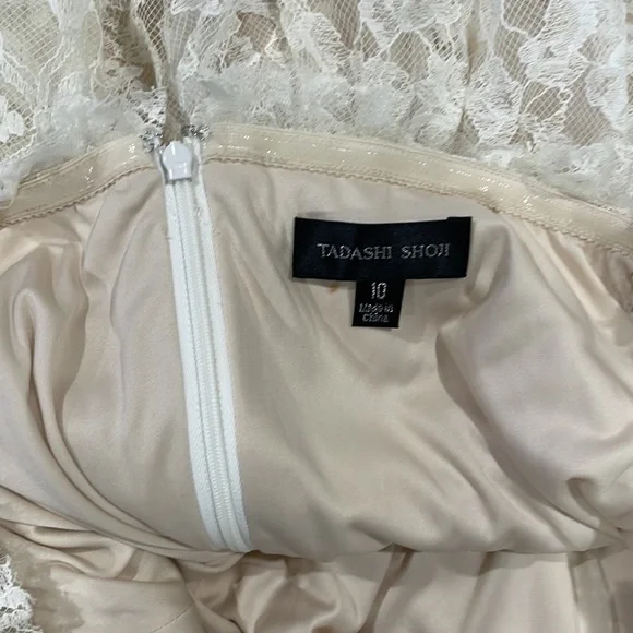 Tadashi Shoji Jacquin off shoulder lace dress size 10 - Picture 10 of 10